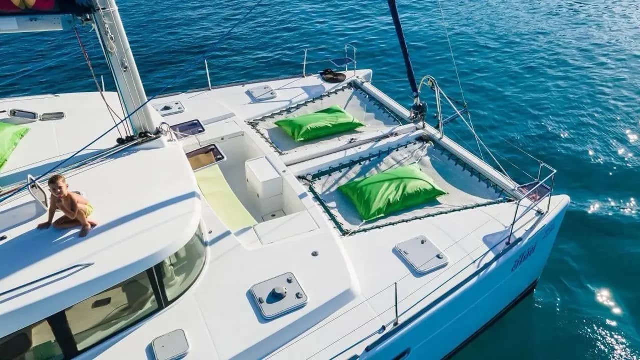 Lagoon 440 (Lemon) Catamaran Rental 1