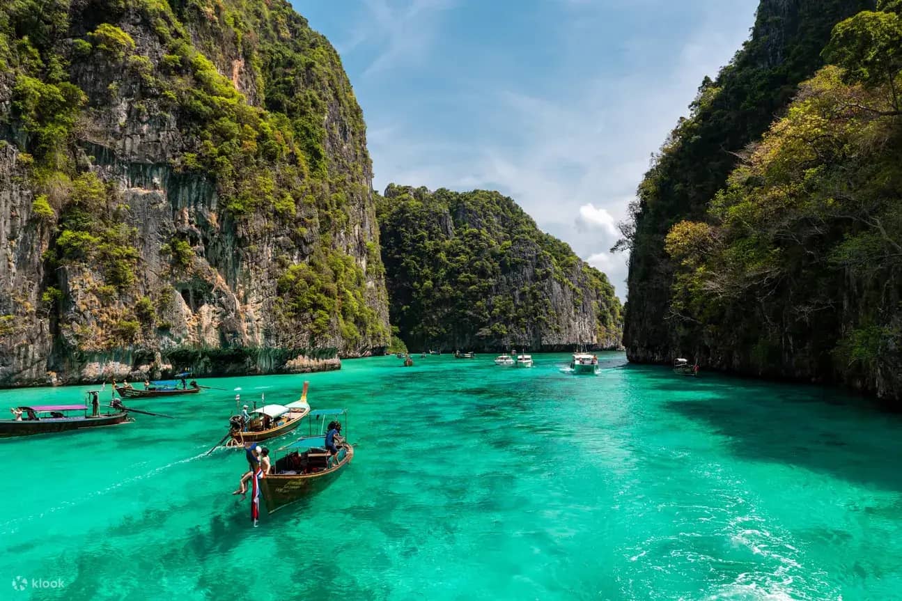 Phi Phi Islands Tours: Maya Bay, Pileh Lagoon & Bamboo Island 2