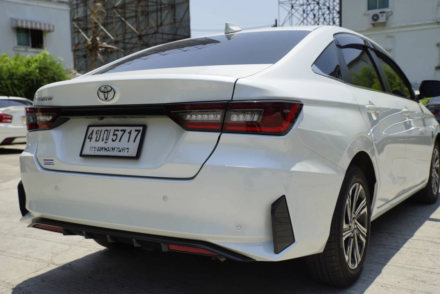 Toyota Yaris Ativ Premium Luxury 2