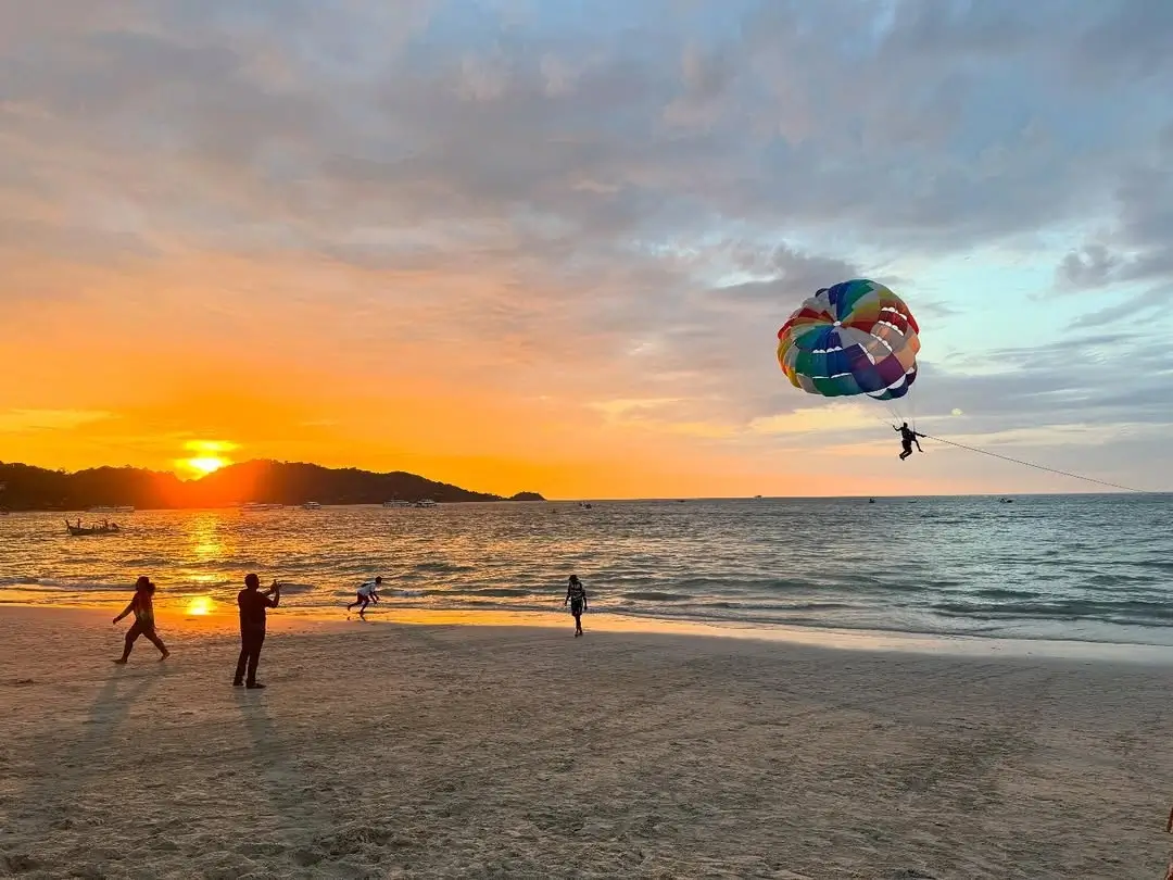 Activities on Patong Beach